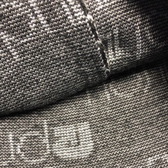 BNWT True Black Burton Women’s Gianni Beanie - Picture 5 of 7